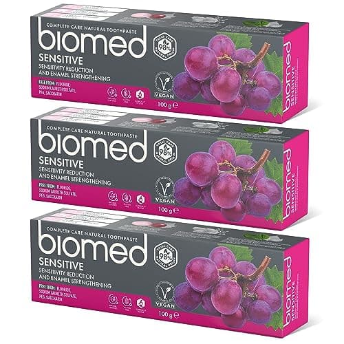 BIOMED – Sensitive Zahnpasta 3 x 100 g, stärkt den Zahnschmelz und reduziert die Empfindlichkeit, beruhigt das Zahnfleisch und schützt vor Karies, frei von Fluorid, SLS, PEG, Saccharin - Bio - Vegan